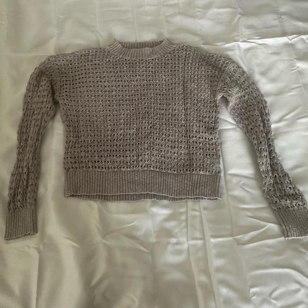 Elegant Women's Knit Sweater in Cream